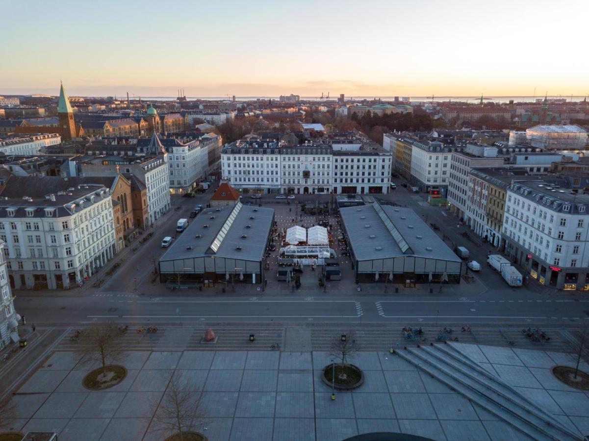 Spacious Tivoli Gardens Apartment W 3 Bedrooms Koppenhága Kültér fotó